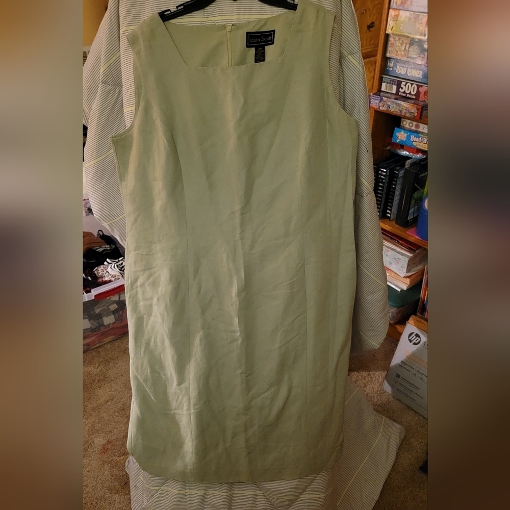 Laura Scott 18W Shift Dress Light Green